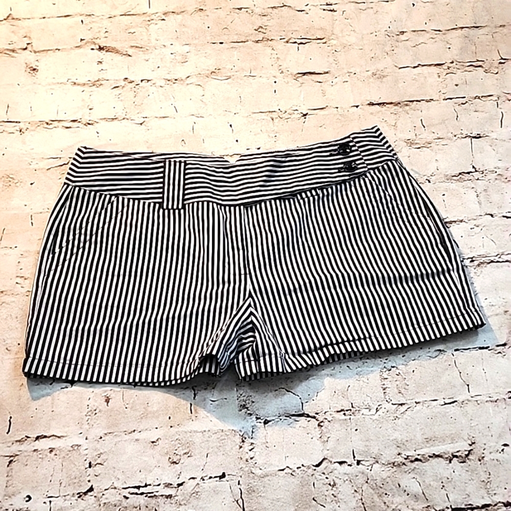 Tracy Evans Limited Black & White Shorts - like new